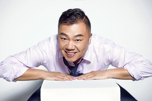 星燦文化明星經(jīng)紀(jì)：139-1050-2260