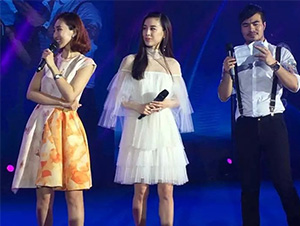 黃圣依與眾明星助陣蝸蝸新品發(fā)布會暨明星盛宴