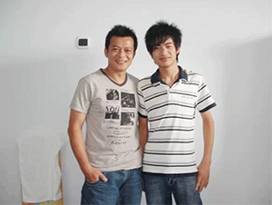 星燦文化明星經(jīng)紀(jì)人陳星與黃日華合影