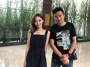 星燦文化明星經(jīng)紀(jì)人陳星和汪小敏合影