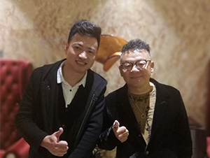 星燦文化明星經(jīng)紀(jì)人陳星與李曉杰合影