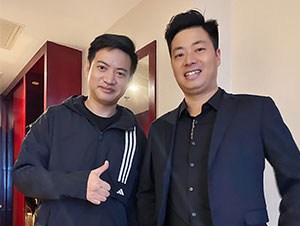 星燦文化明星與菜棚哥姚大慶合影