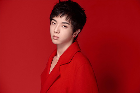 華晨宇代言的品牌Hair