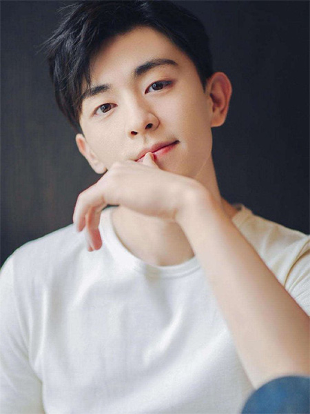 鄧倫代言的品牌唯一旅拍