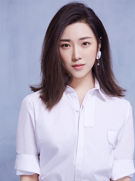 菅紉姿擔(dān)任希思黎全能乳液大使