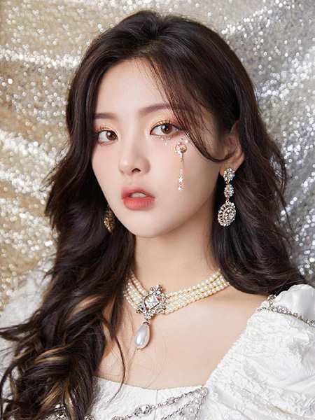 楊超越代言的品牌七度空間Space7