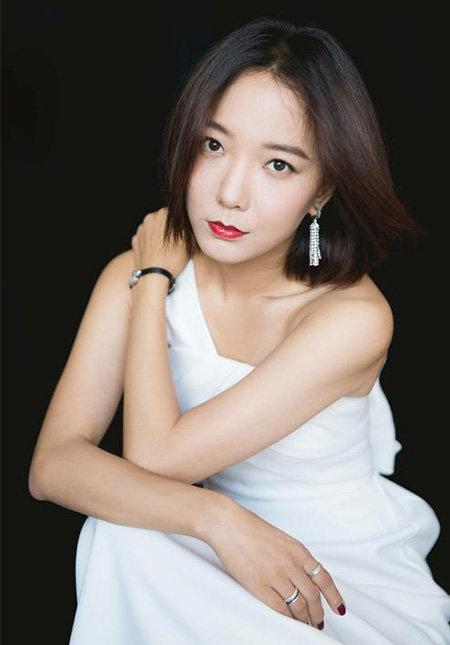 王珞丹代言的品牌NEXY.CO女裝