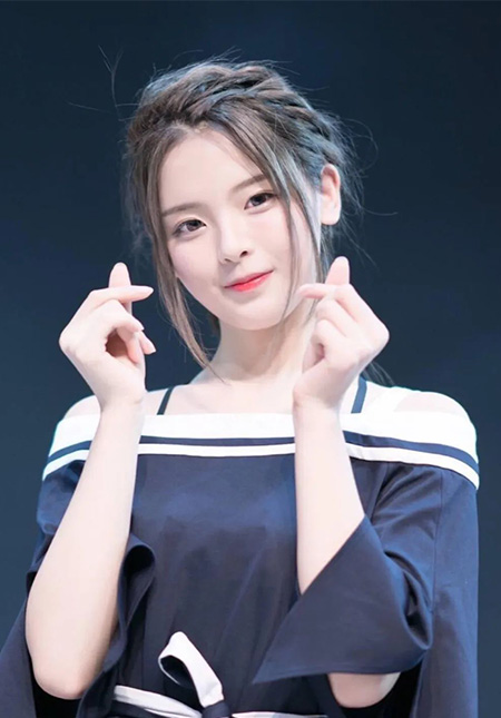 楊超越代言的品牌小豹翻譯棒