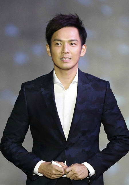 鐘漢良代言的品牌TEK無線吸塵器